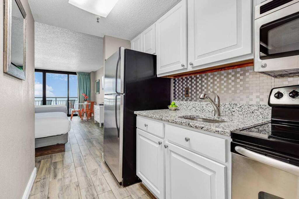 Divine Vacay At This 1Br Oceanview Suite 828 شاطئ ميرتل المظهر الخارجي الصورة